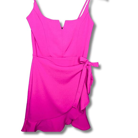 Stunning Pink Ruffle Mini Dress - Perfect for Valentine’s Day - Size M - Picture 8 of 8